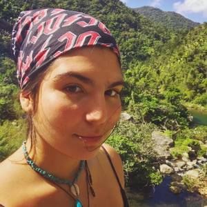 Meet your Posher, Sofia